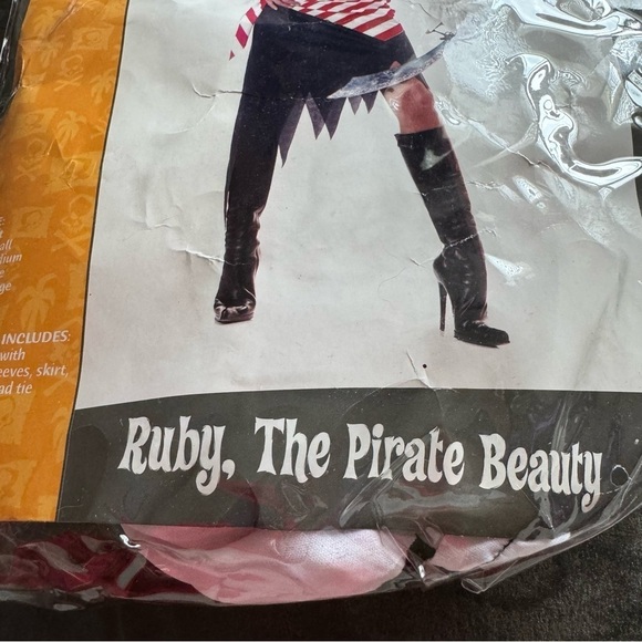 California Costume Women's Adult Ruby, The Pirate Beauty Size Small Halloween - Picture 5 of 6